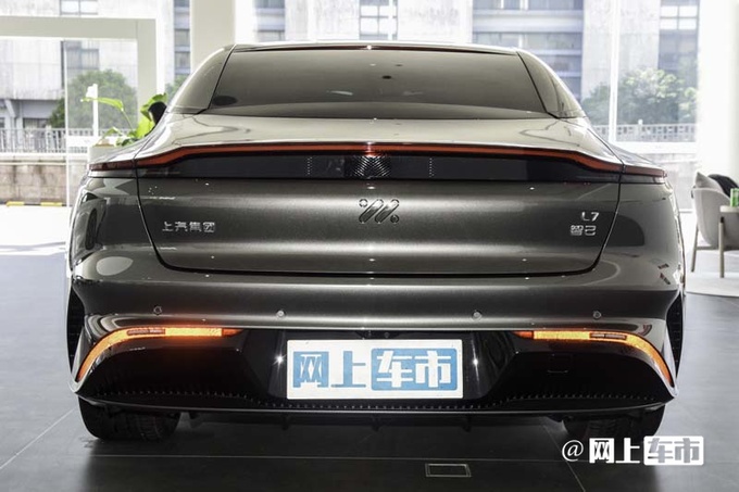 上汽智己L7特价车团购优惠12万只卖24.88万起-图9