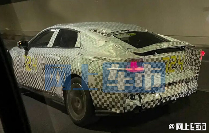 长安高端轿车谍照曝光 溜背车身+升降尾翼 10月发布-图4