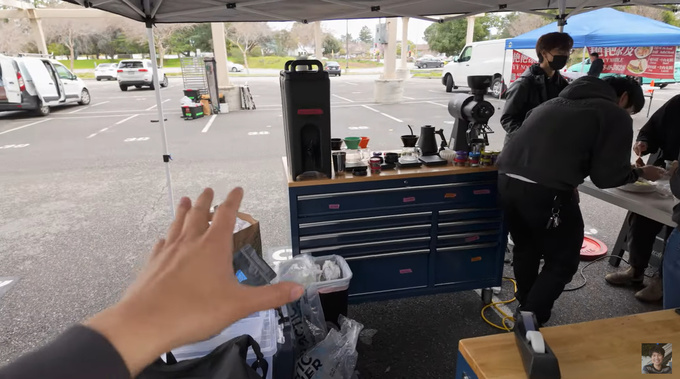 外放电很实用电动皮卡移动咖啡吧越来越受老外欢迎-图3