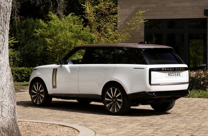 十款起售价超百万的豪华SUV有钱任性贵就完了-图4