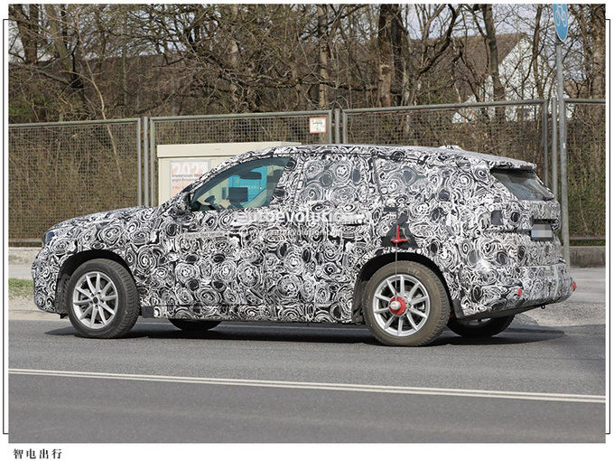 宝马全新SUV外观曝光i4同款保险杠/明年正式上市-图5