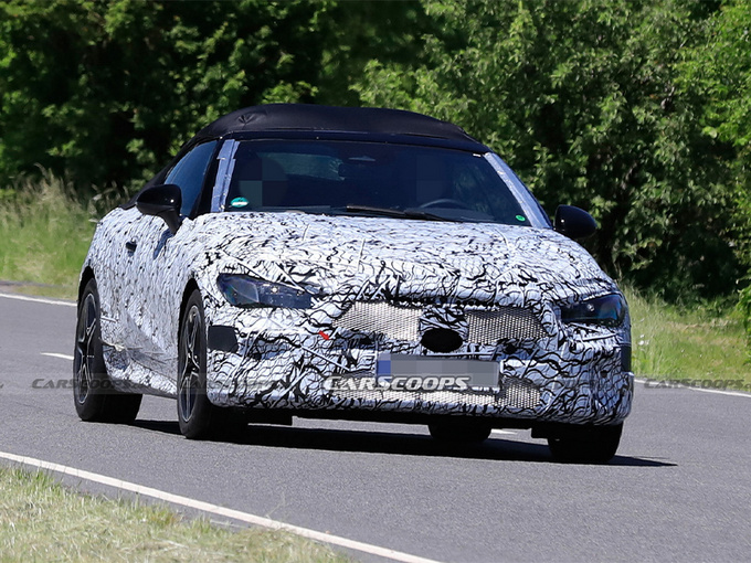 奔驰C级新车型现身纽北搭2.0T/敞篷设计更吸睛-图1