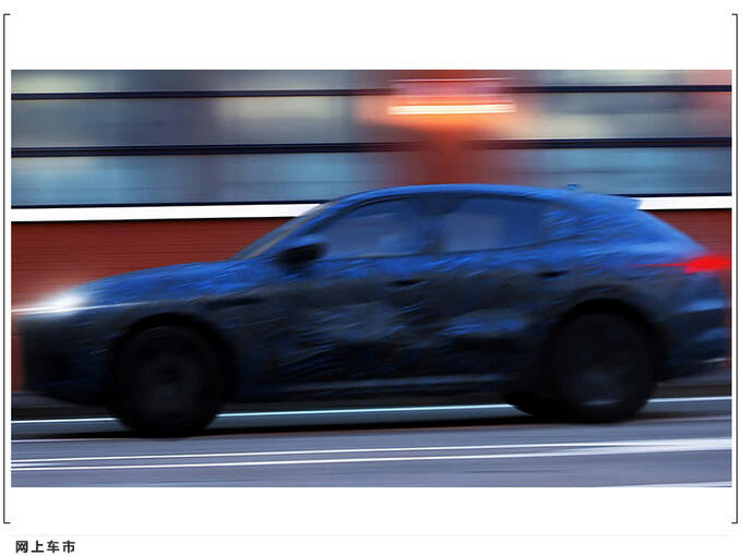 玛莎拉蒂入门级SUV外观曝光年底前发布/搭2.0T-图5