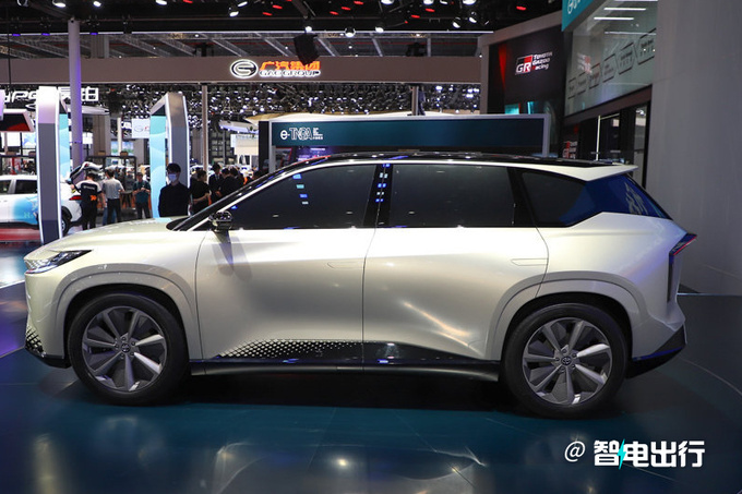 丰田新大SUV明年发布或命名铂智 PK比亚迪唐-图2