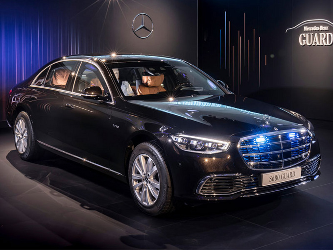 奔驰S级新车型售价曝光搭6.0T V12/配防弹装甲-图1