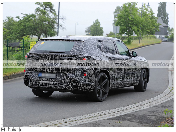 宝马全新旗舰SUV实车垂直四出排气/搭全新动力-图4