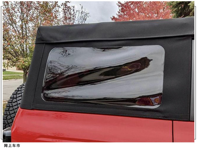 福特Bronco实拍曝光 越野轮胎/可拆卸式黑色软顶-图5