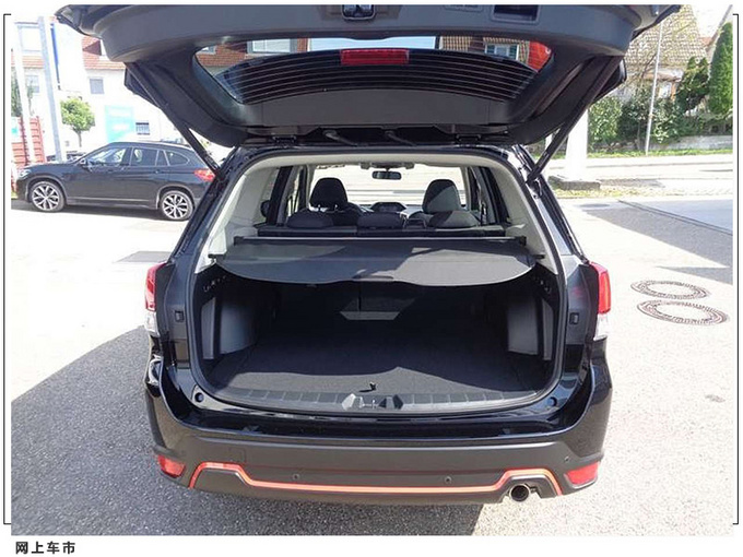 斯巴鲁森林人海外实拍搭2.0L/尺寸超RAV4荣放-图5