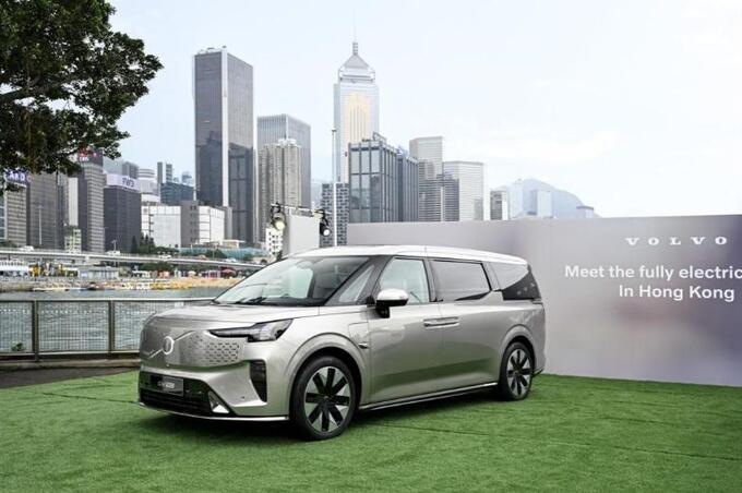 雷克萨斯LM竞品来了沃尔沃首款豪华纯电MPV EM90香港亮相-图2