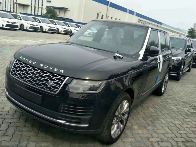 路虎揽胜行政四驱SUV 恶劣路况高通过性-图2