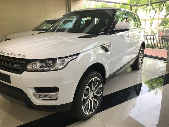 17款路虎揽胜运动柴油版 仅78万高调让利-图1