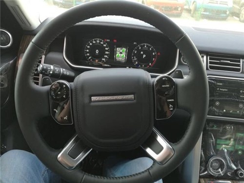 18款路虎揽胜行政版3.0T行情 性价比极高-图4