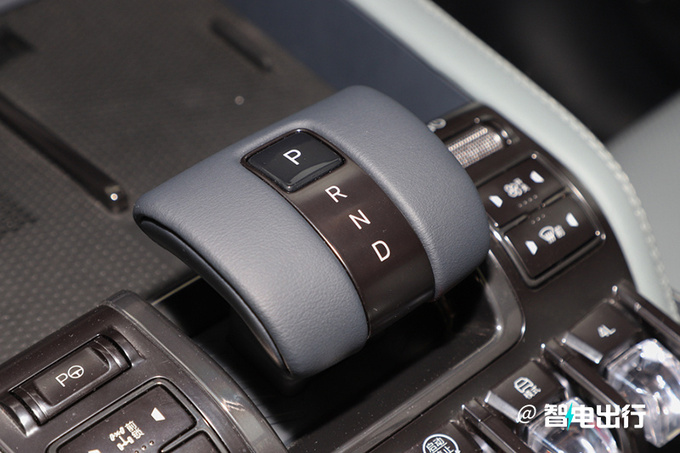 官降x.x万方程豹豹5售xx.xx万元 配双电机+三把锁-图8