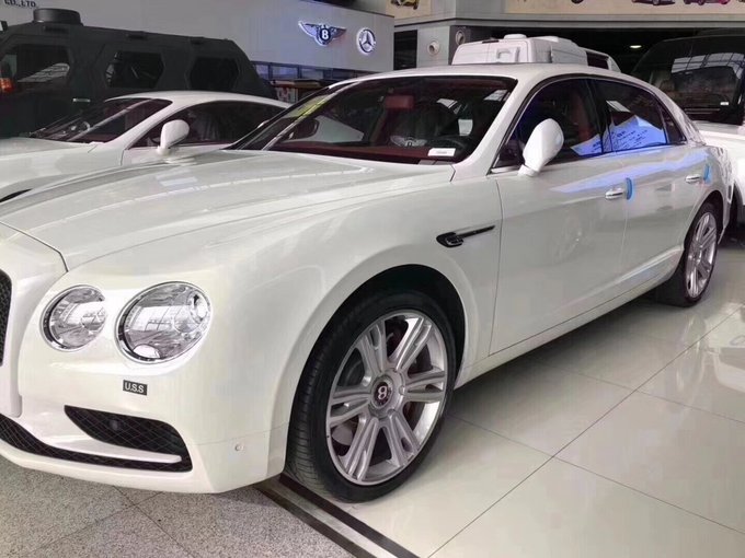 18款宾利飞驰V8S直销 本家现车特价出2台-图3