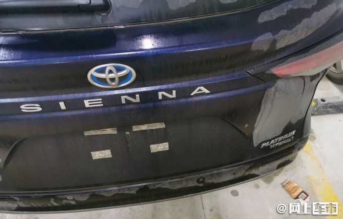 广汽丰田国产赛那实拍 内饰换大屏-四季度开卖-图4