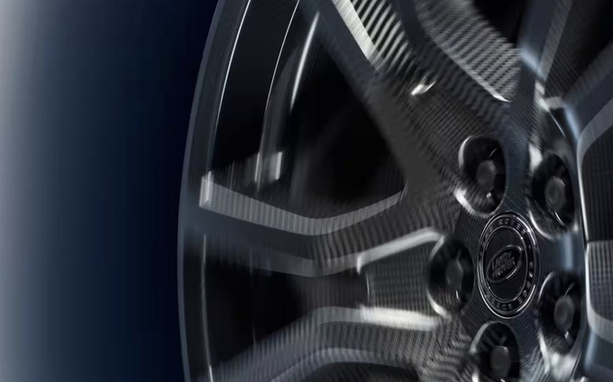 243.8萬元/限量15臺攬勝運動限量版上市攬勝純電版年內發布-圖4