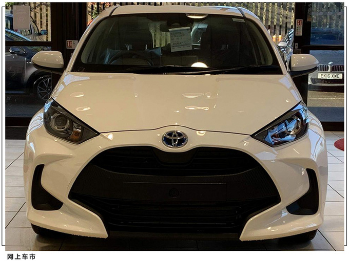 丰田新款雅力士实拍1.5混动/内饰酷似卡罗拉-图2