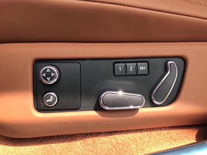 18款宾利飞驰本家销 天津港底价热卖全国-图7