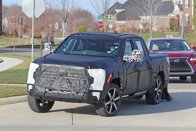 不得已的新车发布2022款丰田坦途实车正式亮相-图7