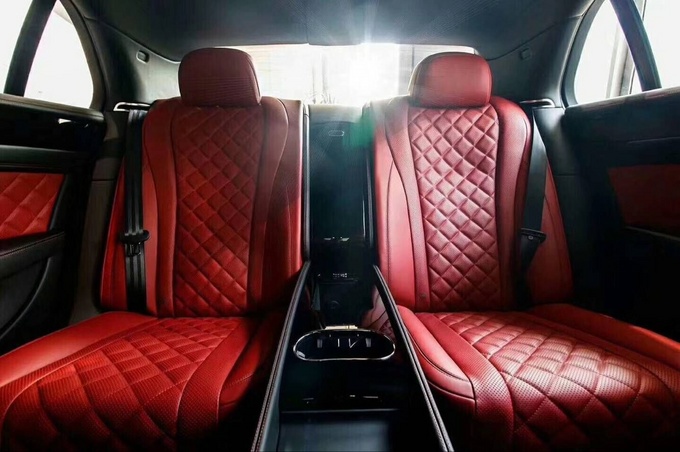 2018款宾利飞驰 高端豪华内饰四座很少见-图9