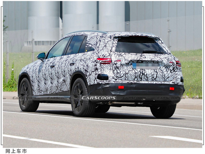 奔驰全新一代GLC曝光年内亮相/换装C级内饰-图4