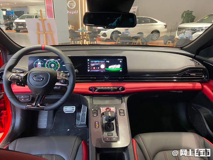 广汽传祺影豹预售9.88万起 动力/尺寸均超本田思域-图4