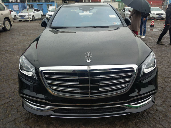 18款奔驰迈巴赫S650 首批到港有型更有范-图1