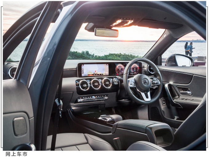 奔驰中期改款A级路试实车曝光配C级同款格栅-图6