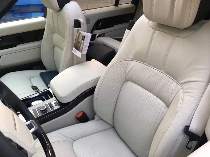 2018款路虎揽胜行政版 品质做工皆属佳品-图10