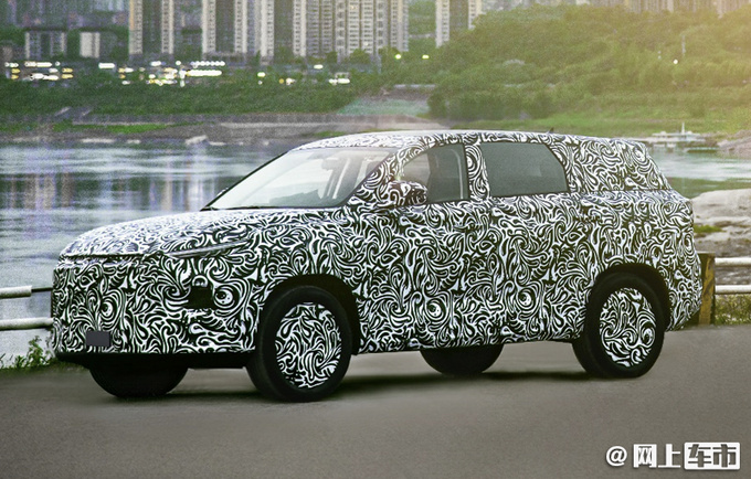 长安欧尚X7新车型谍照曝光尺寸加长 6天后亮相-图1
