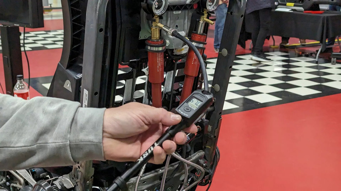 2024款丰田Tacoma TRD Pro版座椅科技满满的等速性能座椅-图7