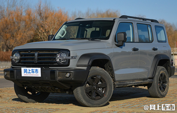 长城坦克平台曝光 搭混动9速变速箱 配后桥电机-图2