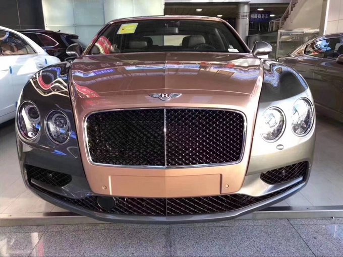 18款宾利飞驰V8S外形帅气 尊享赛车情结-图2