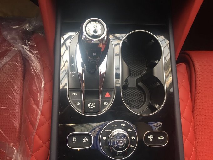 2018款宾利添越现车 新时代进口SUV典范-图4