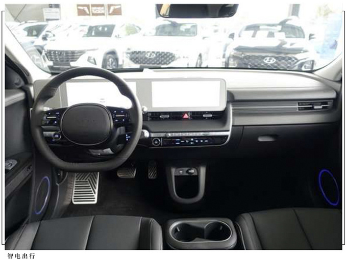 现代IONIQ 5进店实拍像素风格尾灯/配悬浮双联屏-图4