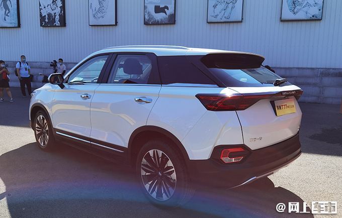 一汽奔腾新款T77 PRO上市 配置升级-售10.58万起-图2