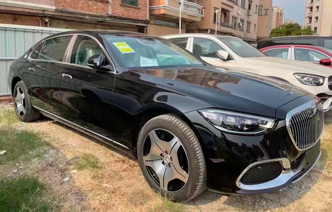 全新迈巴赫S级国内到店实拍 今年下半年正式上市-图1