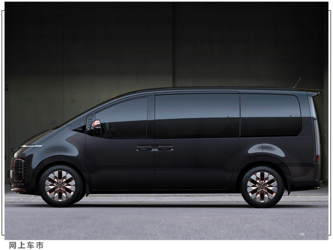 现代新MPV售价曝光配贯穿格栅/2+2+2+3九座布局-图2