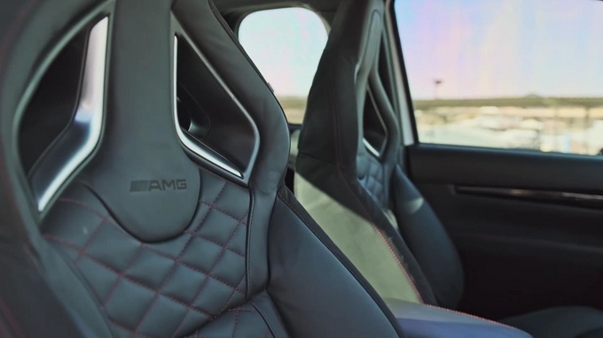 560马力的丰田海拉克斯搭载AMG 6.2升V8动力-图8