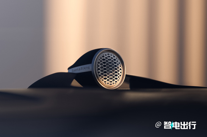 沃爾沃EM90全球首發 XX.XX萬起售 XX月交付-圖3