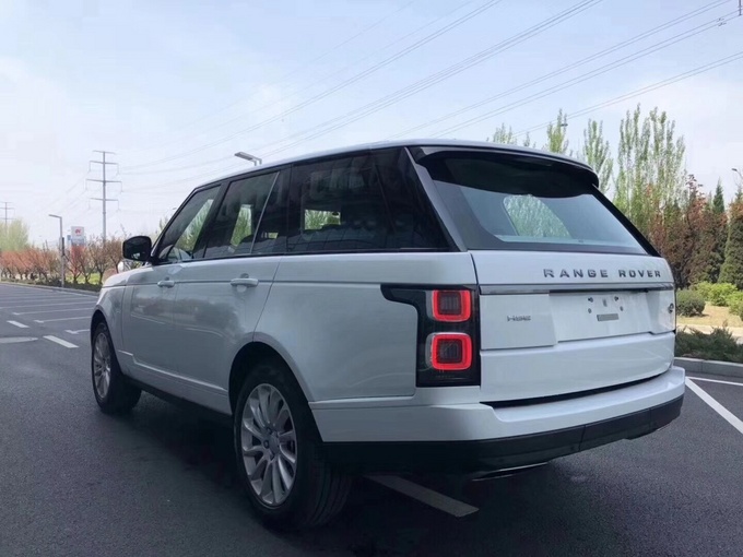 18款路虎揽胜行政创世加长 气度不凡SUV-图8