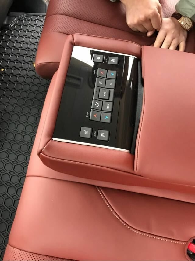 18雷克萨斯LX570 平行进口中东版8座设计-图6