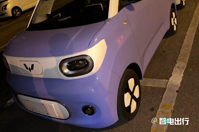 新五菱宏光MINIEV街拍增中控屏幕 现款优惠1.4万-图8