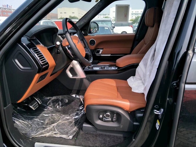 路虎揽胜四座加长 17款柴油3.0T亮点解密-图5