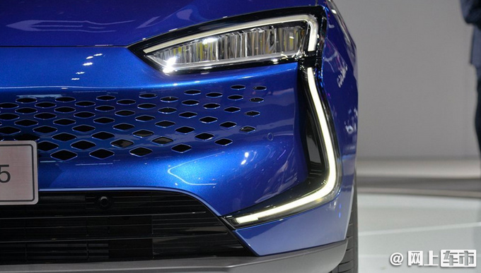 赛力斯华为智选SF5交付 售21.68万 续航超1000km-图4