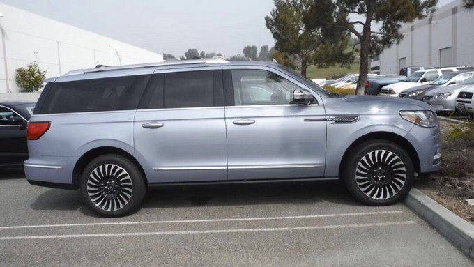 18款林肯领航员 享降税优惠现车全国上牌-图3