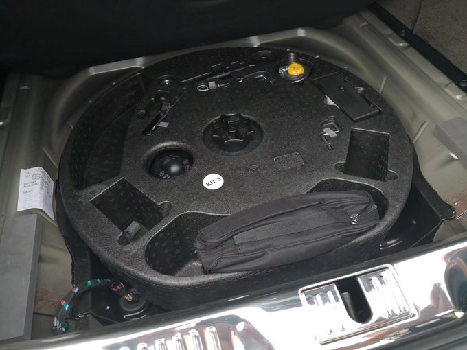 18款宾利飞驰V8S津港降税价格 畅享速提-图9