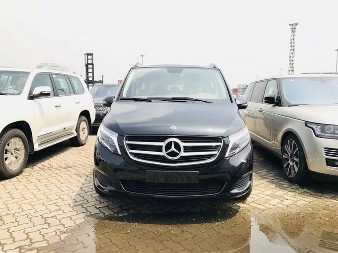 2018款奔驰迈特斯 超豪华商务旅行两不误-图2