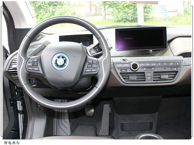 宝马i3实拍曝光双色车身设计/配悬浮中控大屏-图3