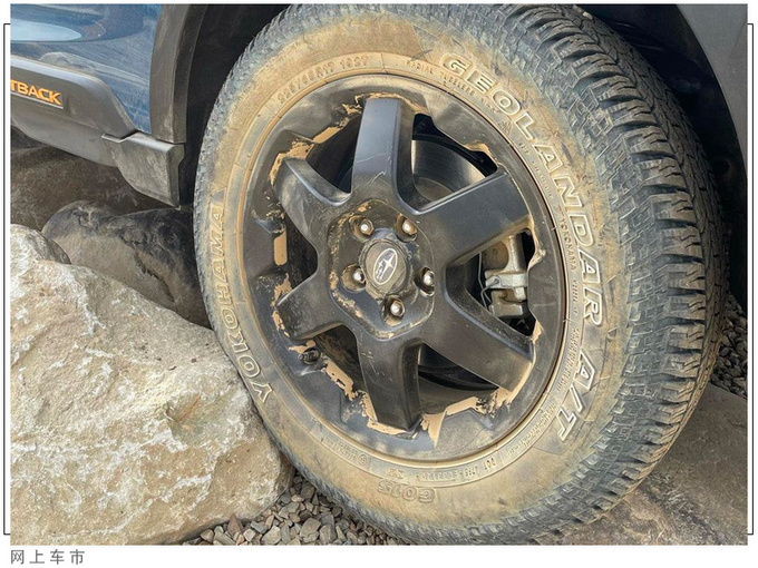 斯巴鲁傲虎越野版实拍搭2.4T引擎/硬派外观-图4